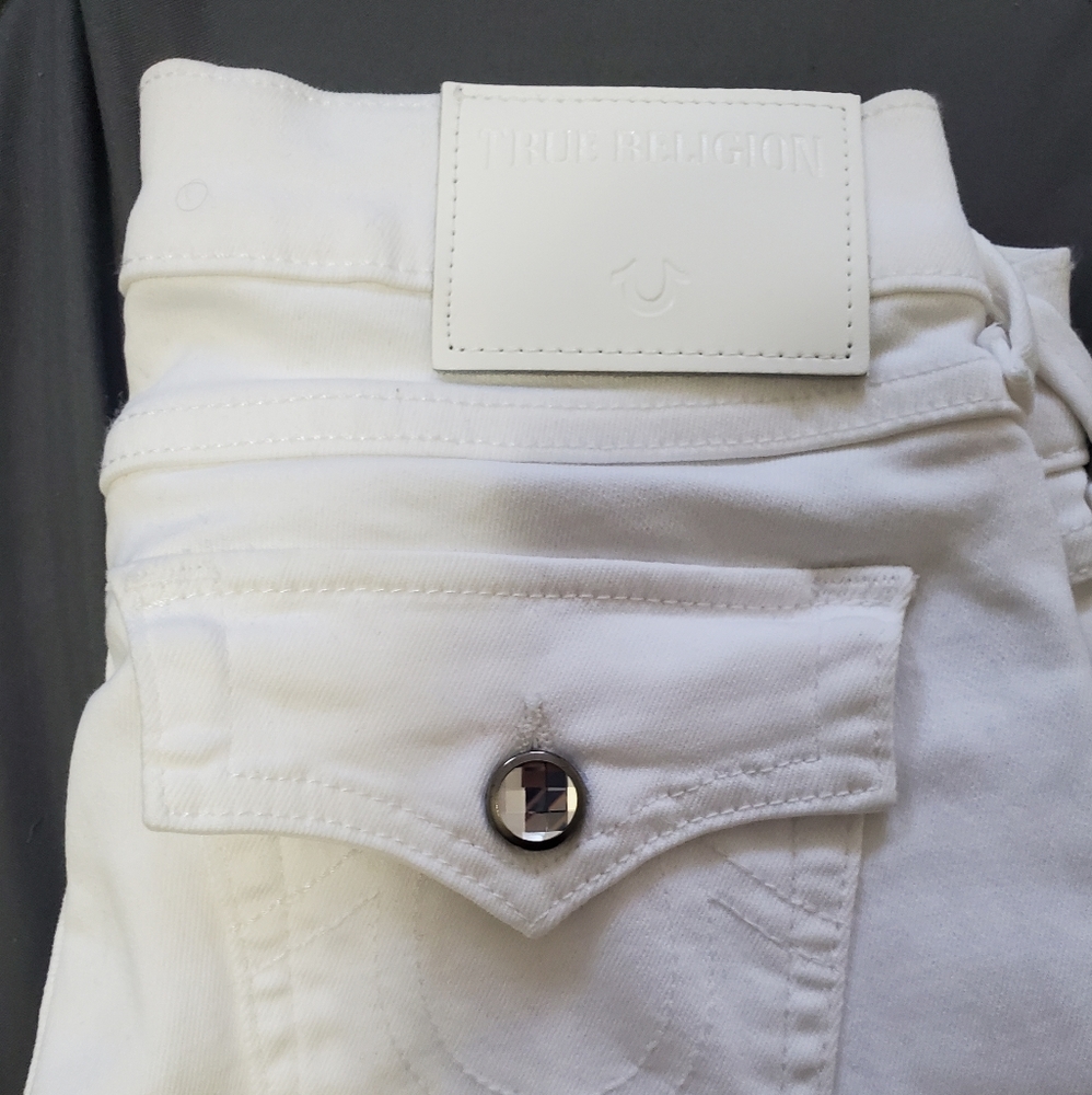 True religion - Picture 2 of 5